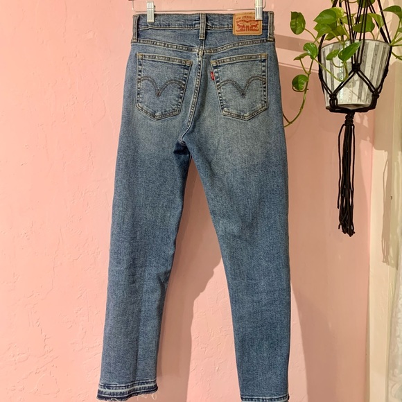 Levi’s Wedgie Straight~W26/L28~blue mid wash - Picture 6 of 11